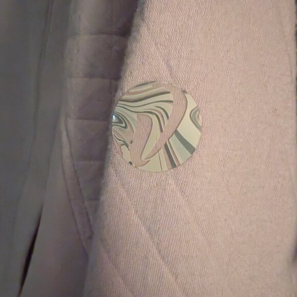 Lilac Jogger Split back Sweatshirt by Levelwear. Size Medium - Picture 3 of 5